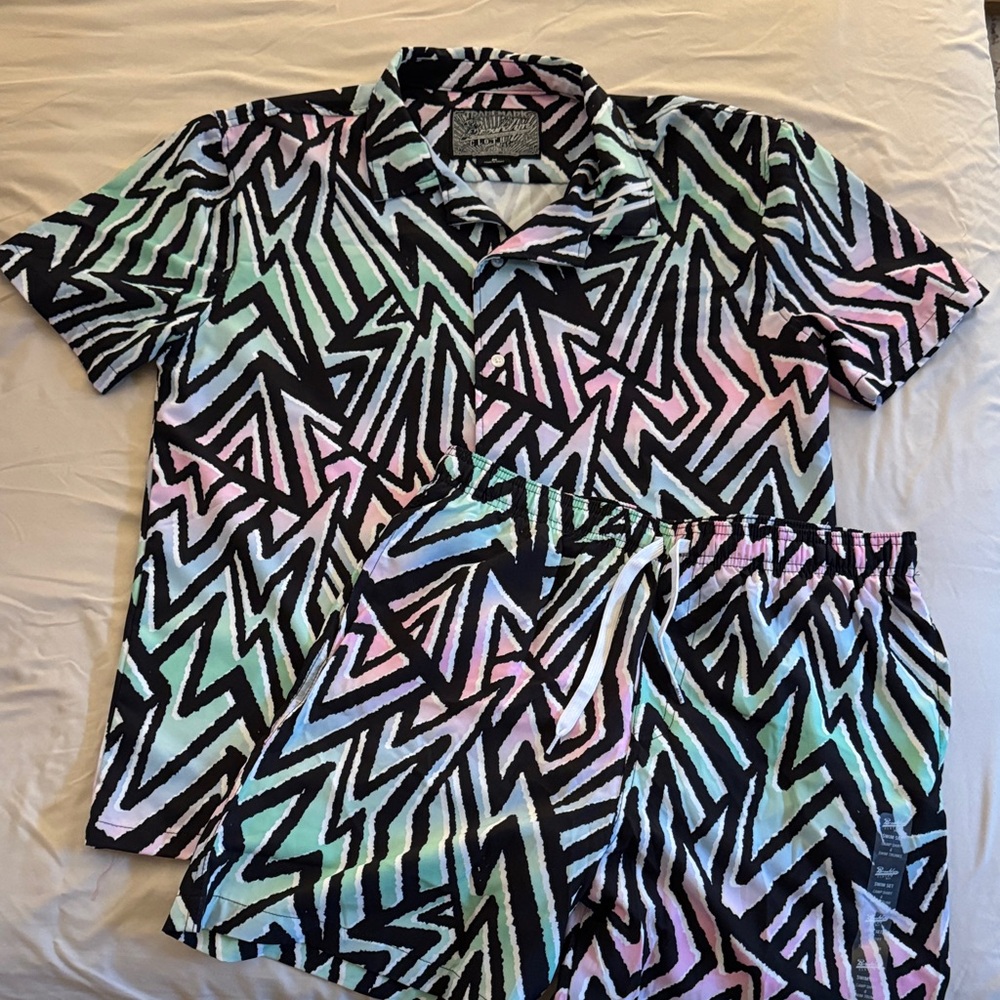 Brooklyn Cloth Multicolor Geometric Men's Shirt and Shorts Set